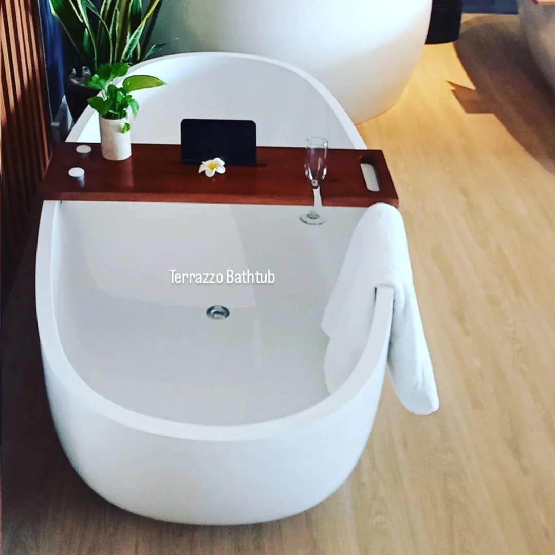 TB 07 Cocoa White View 3